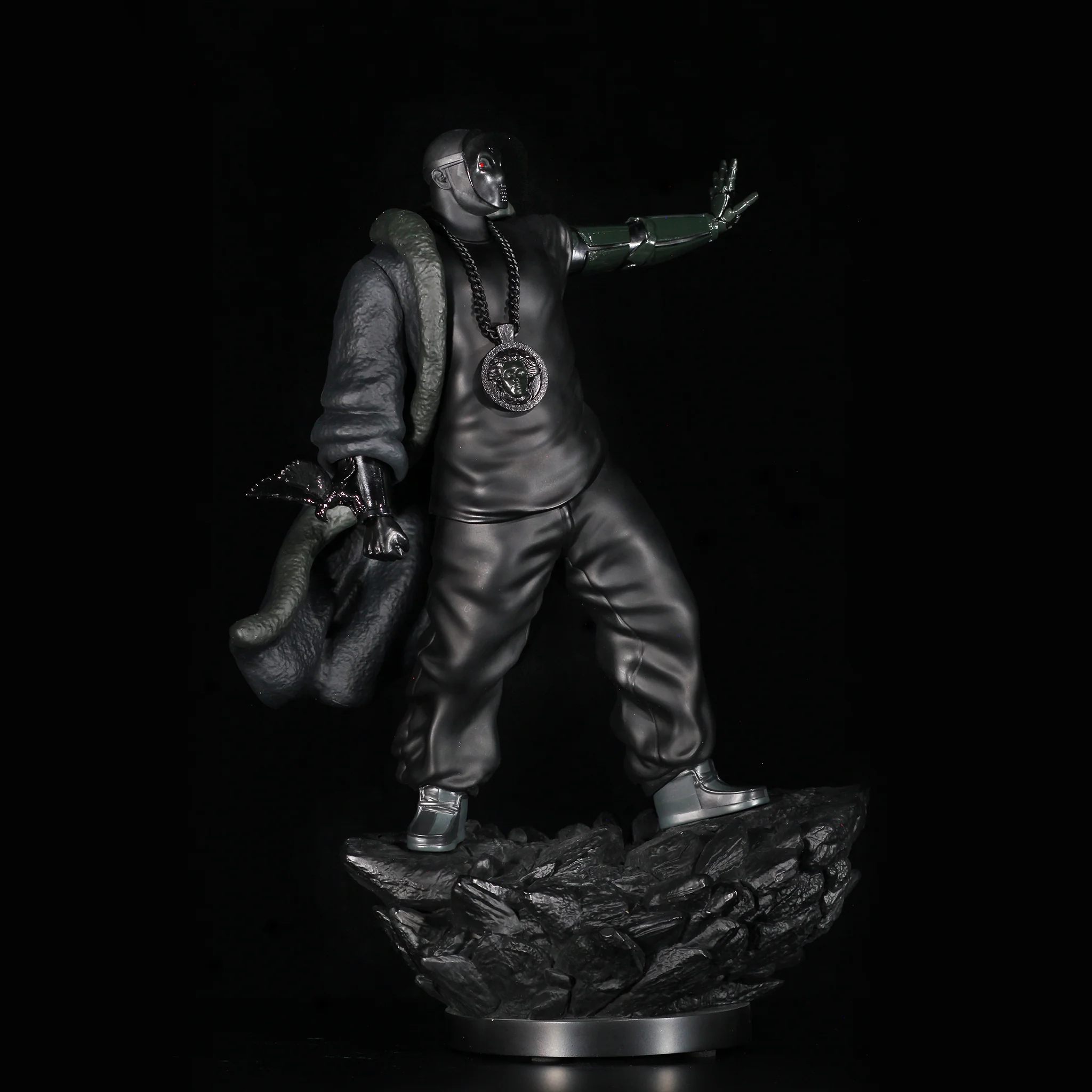 Ghostface Killah x Concrete Jungle x Hip Hop 50 Statue: BLACKOUT VERSION - Image 6