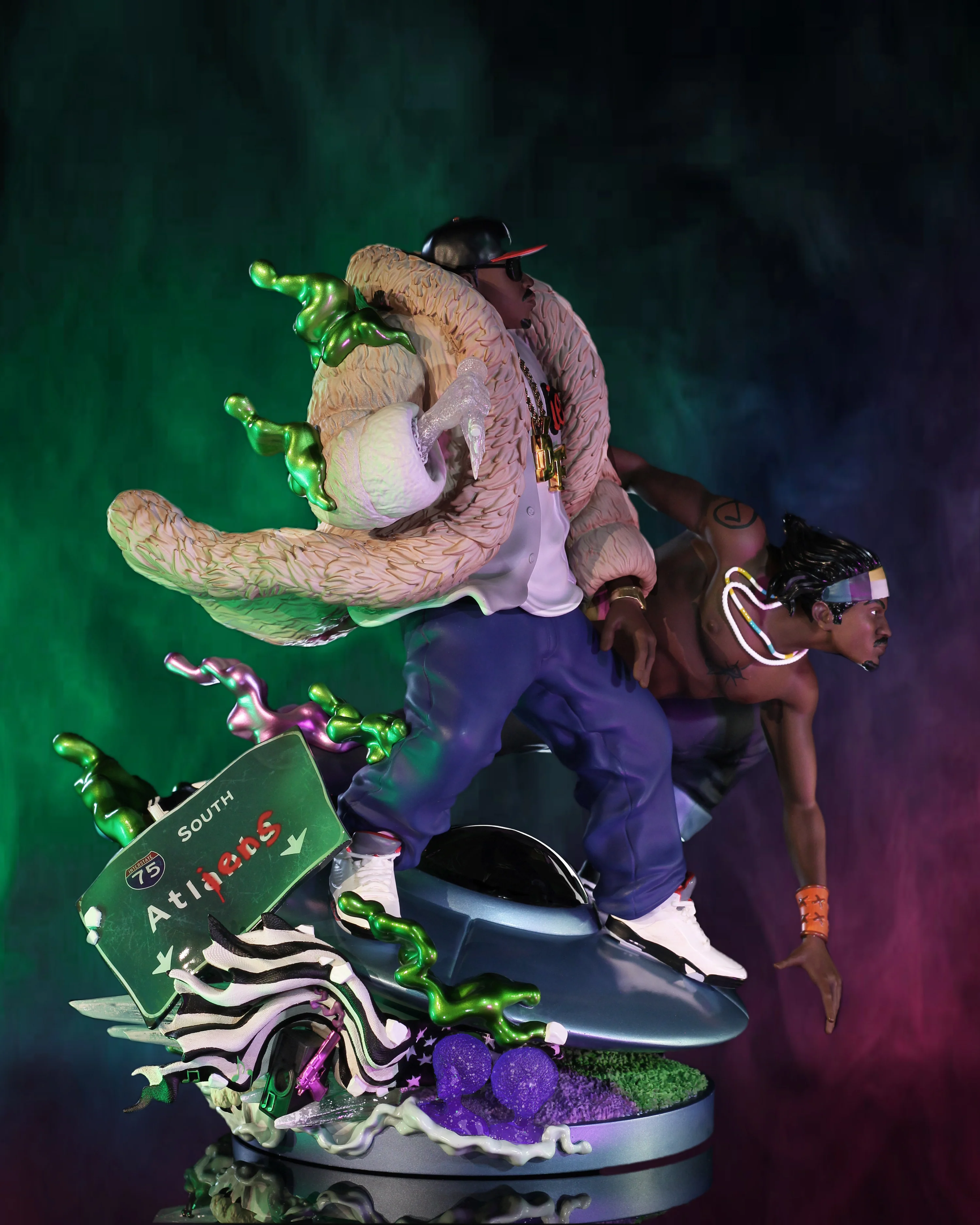 Outkast x Concrete Jungle x Hip Hop 50 Statue - SIGNED version - Image 2